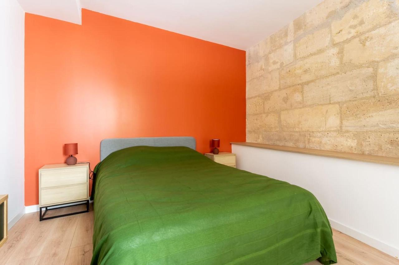 Joli Appartement Avec Jardin / Vieux-Lormont Exterior foto